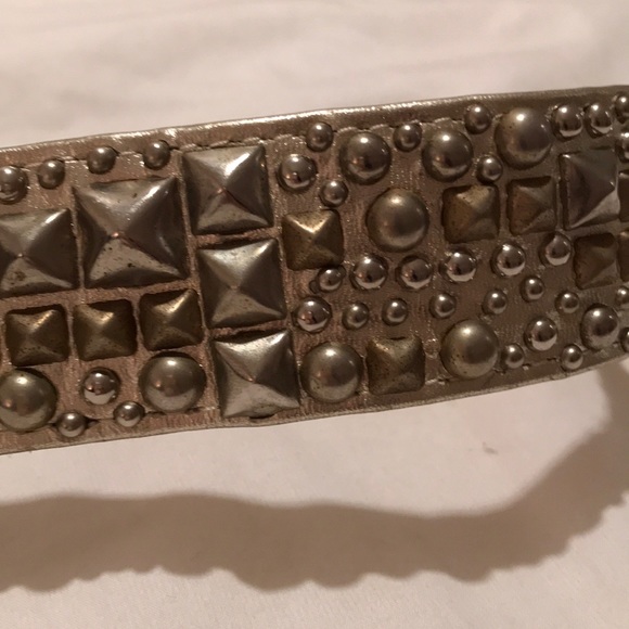 Sz 34 gold metal studded belt - Picture 4 of 8